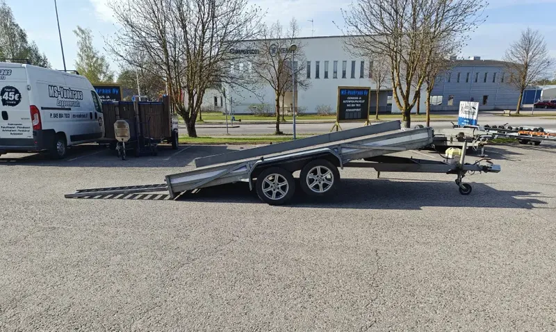 AKU trailer with ramps – for rent from MS-Vuokraus in Lappeenranta