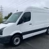 VW Crafter -pakettiauto, edestä - MS-Vuokraus Lappeenranta